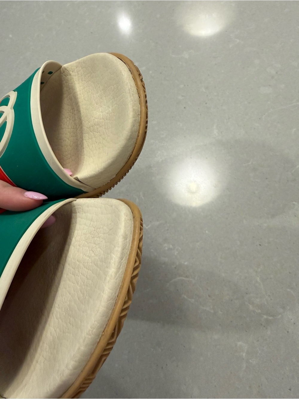 Gucci Red and Green Double-G Rubber Slide Sandals - Picture 6 of 8